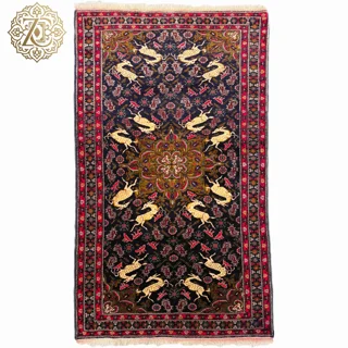 قالیچه دستبافت نقش گل اهویی