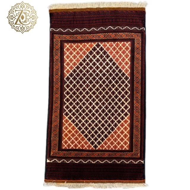 فرش دستبافت 1/5متری تمام پشم نقش برگ تاکی رنگ گیاهی کد020018
